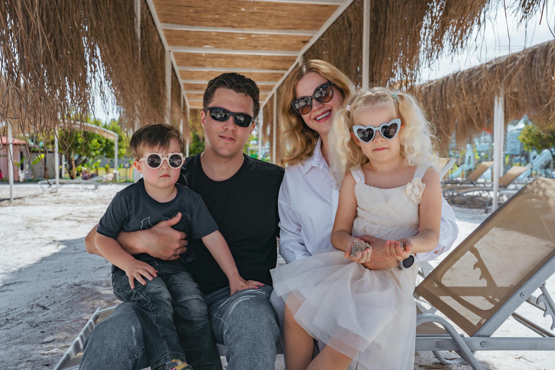 Kostenloses Stock Foto zu familie, ferien, frau